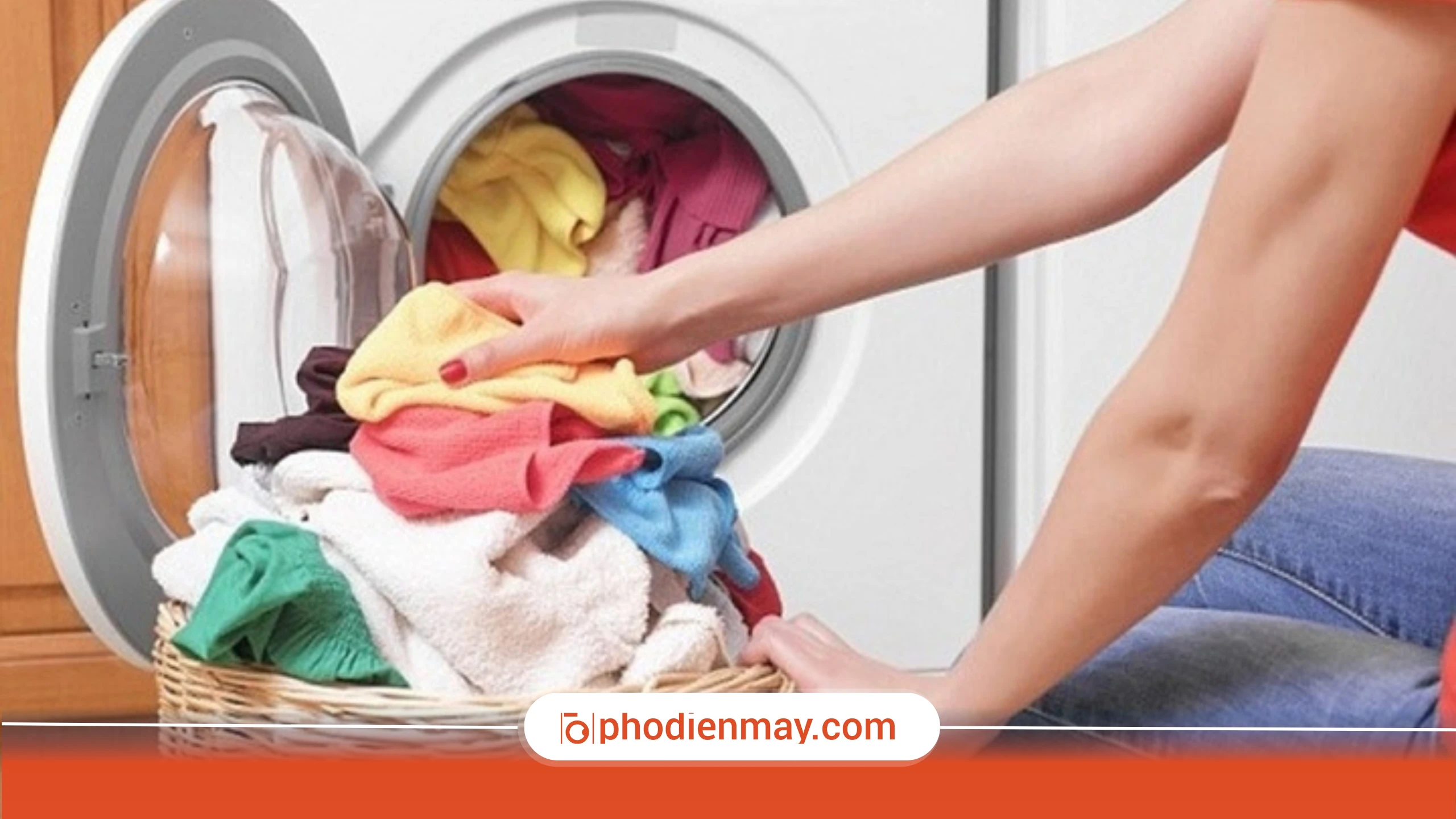 Vì sao nhiều người sống ở chung cư bắt đầu xem máy sấy quần áo là “thiết bị bắt buộc”?