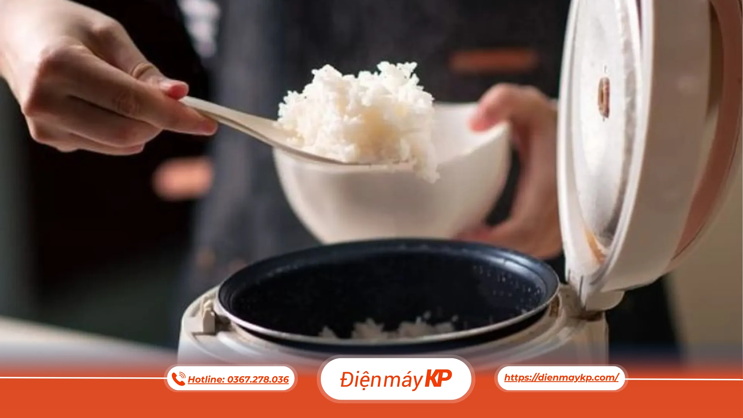 Cho quá nhiều nước khi nấu cơm